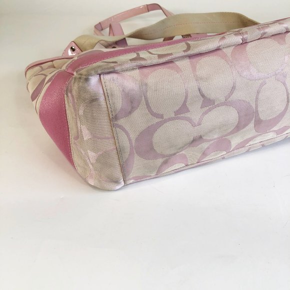 Coach Baby Pink Jacquard Signature Diaper Bag - Picture 5 of 11